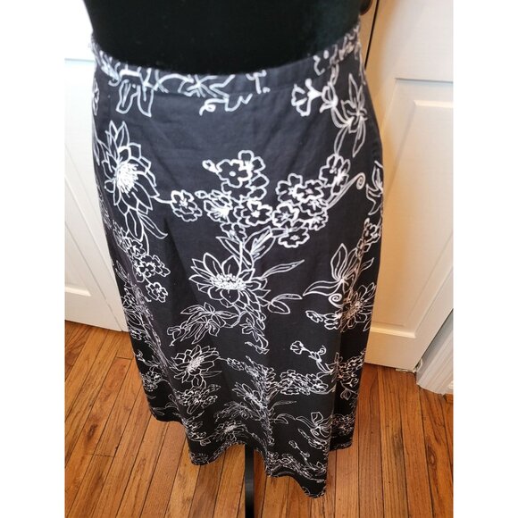 Sag Harbor Black/White Floral A-Line Midi Skirt sz 16 Whimsygoth Cottage Boho - Picture 3 of 7